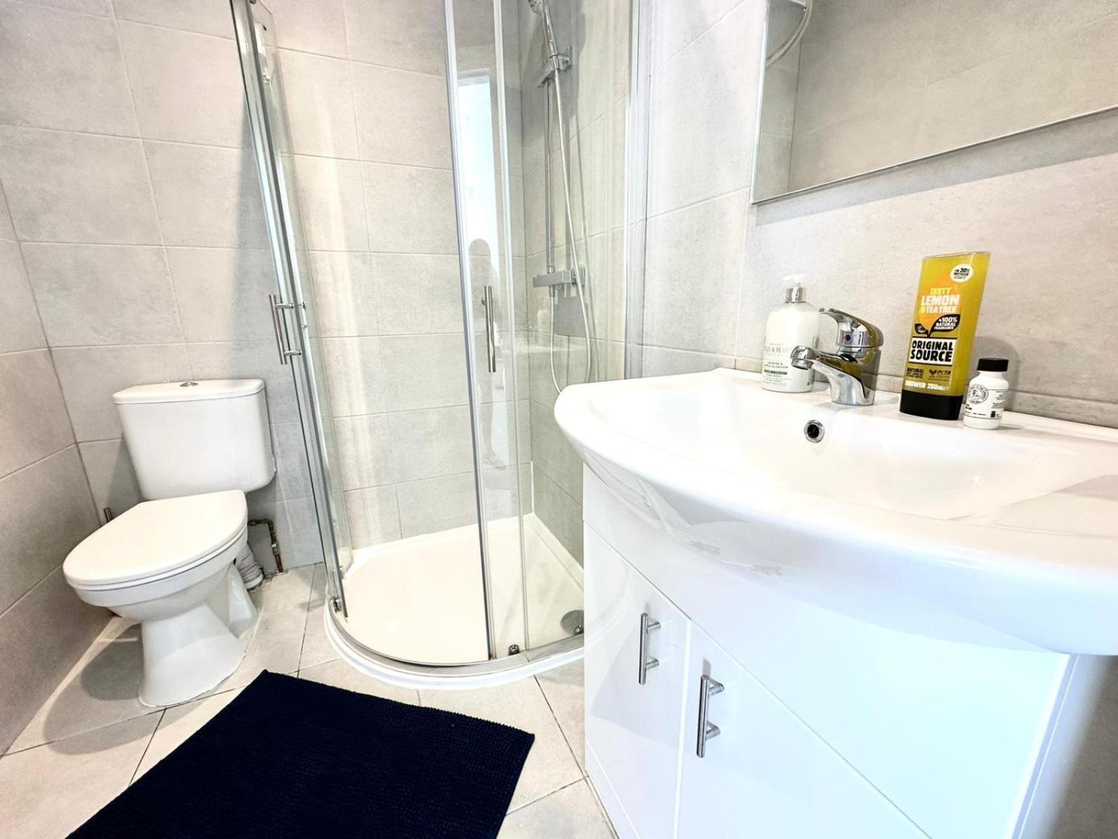 Sunny Modern, Private Apartment,15 Mins To Central London Hendon Exterior foto